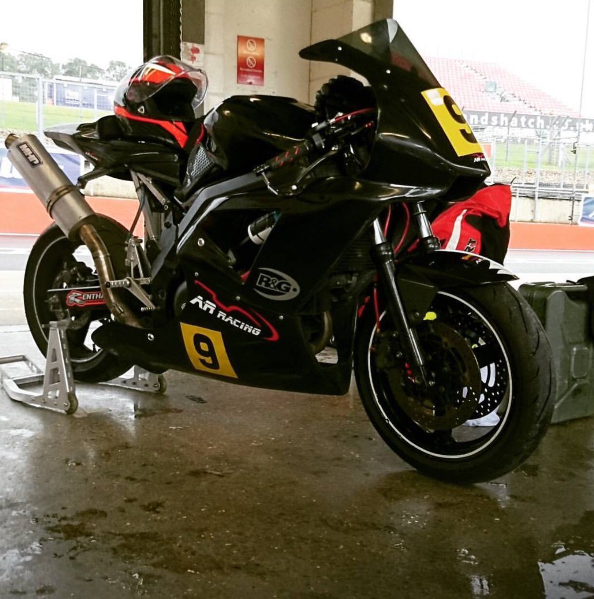arracing19's tweet photo. Who else can’t wait for next season to start? Alan’s Championship winning bike in 2016. The SV650 was certainly a thing of beauty😍 https://t.co/e289wlbgOa