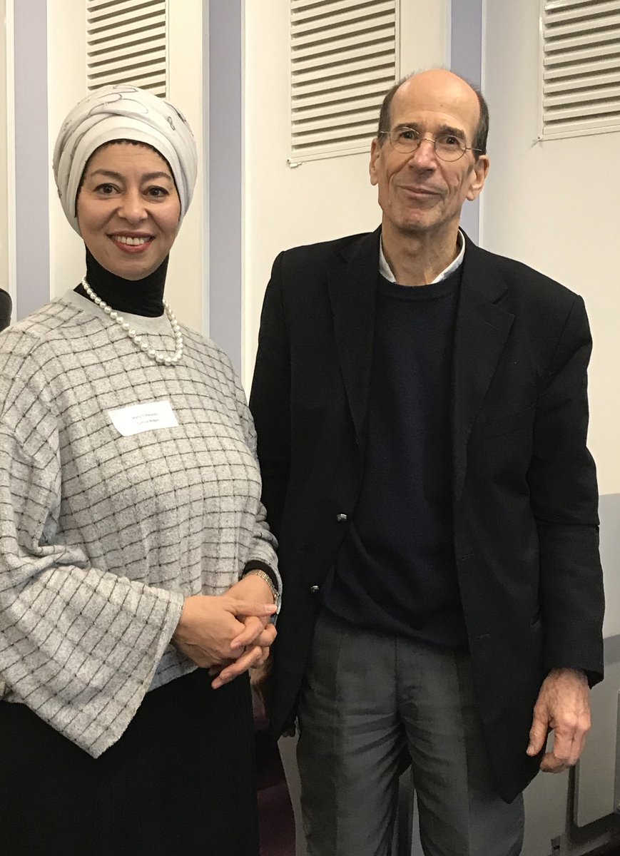 MahaElMetwally's tweet photo. Ok, so it is a bit like having the luck to take a picture with your superstar then show it to all your friends but here it goes: I met Daniel Gile! #DiscussInterpreting @ISITcolloque https://t.co/TYg1TGqsXp