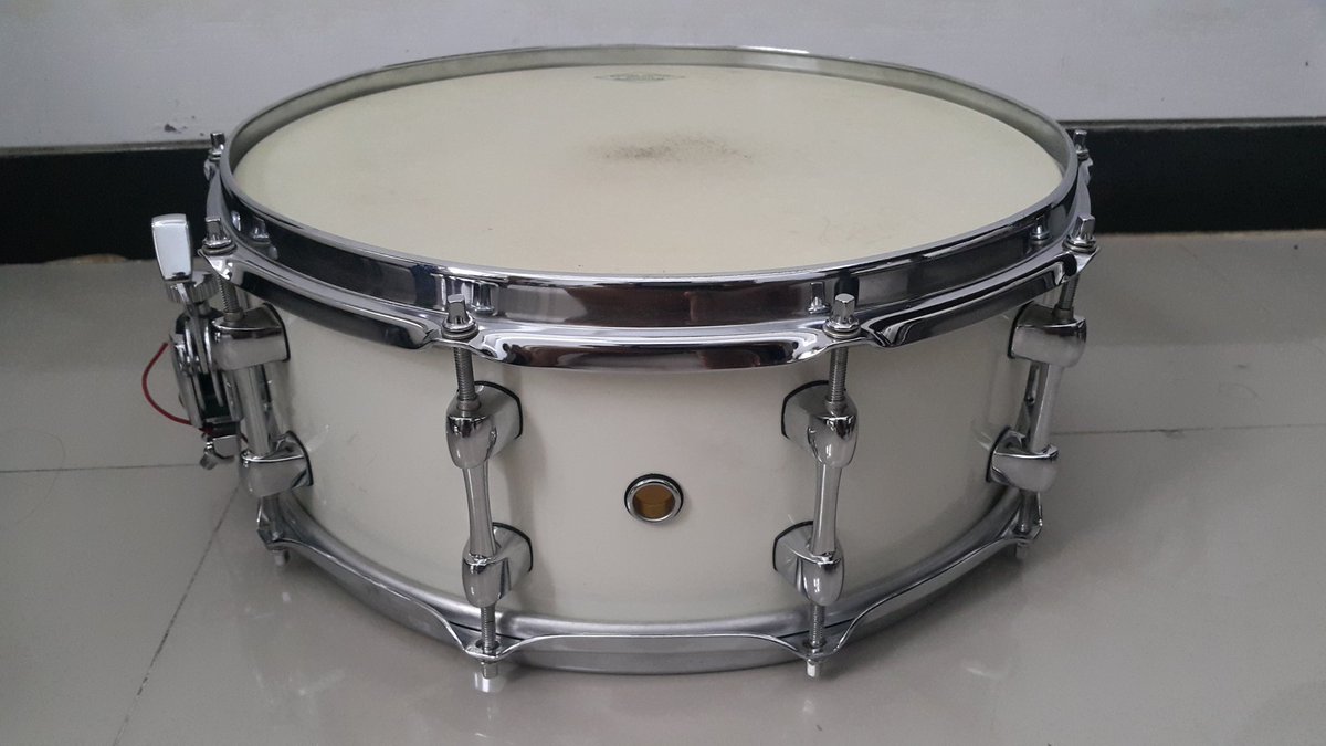 riska_andy's tweet photo. #WTS snare sakae maple 14X5,5 head batter Aquarian modern vintage,reso Sakae ori.. CP 081232070887 @DrumBagus https://t.co/7Luy5827js
