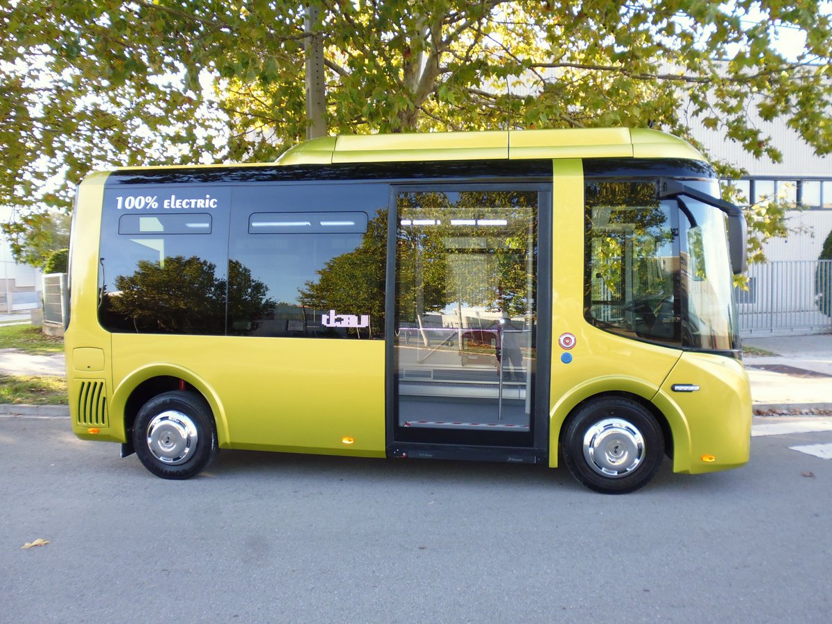 Carbusnet's tweet photo. El autobús eléctrico Wolta revolucionara el transporte urbano en nuestras ciudades, carrozado íntegramente por https://t.co/T37VNqTwhD #Energia #autobuselectrico #ciudad #electricidad #wolta #vehiculoelectrico
Visita nuestra pagina web: https://t.co/XhRevmrMAI https://t.co/WyAvndcX2p