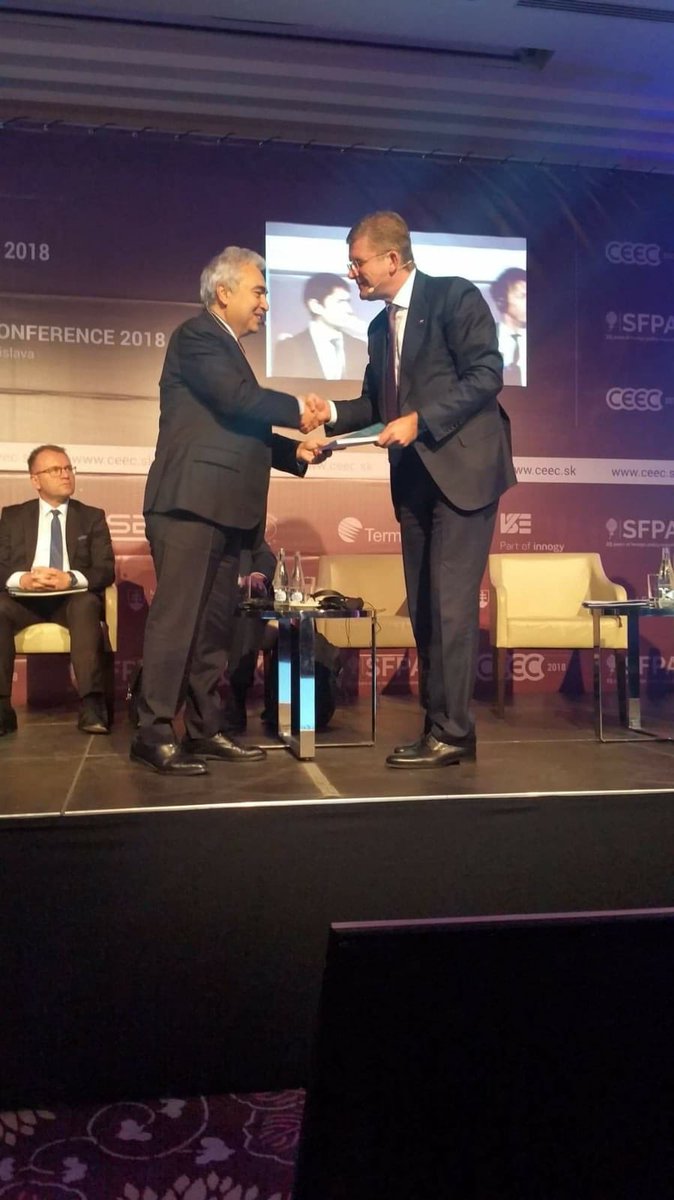 The #IEA #OECD In-depth 🇸🇰Energy Sector launched today at #CEEC18 by Dr.Fatih Birol &amp; 🇸🇰Minister Peter Ziga. As always, useful comprehensive guidance for policy making in 🇸🇰