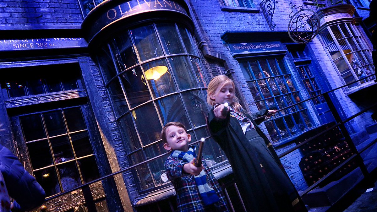 Norton_PR's tweet photo. Can't wait to see how @ToysWorldTweets got on @wbtourlondon this weekend! They've kindly sent us these fantastic sneak peek pics of the @JAKKStoys #WizardTrainingWands which they took with them! @InsideOutings https://t.co/xr6zjb0wTQ