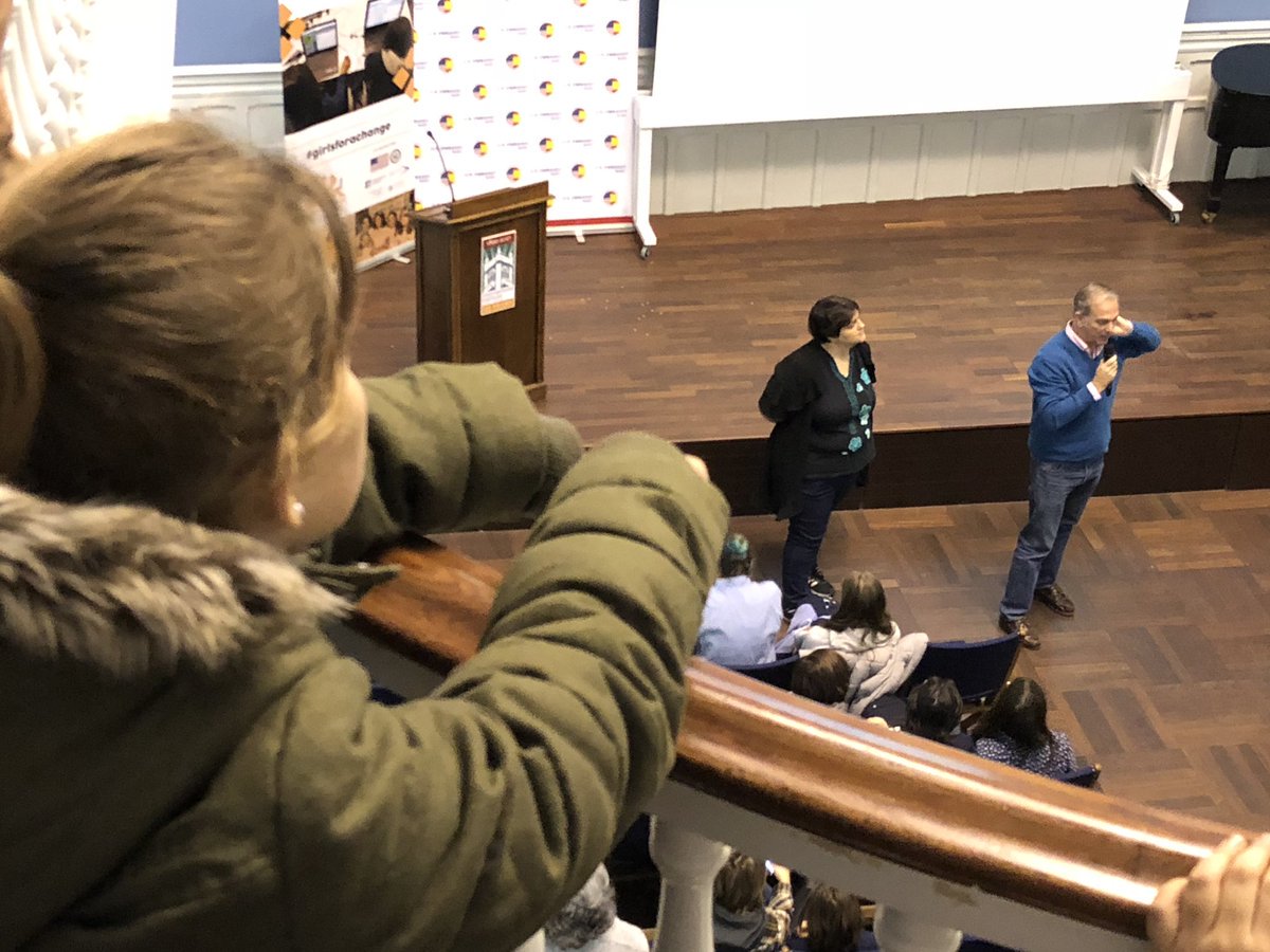 USembassyMadrid's tweet image. Este pasado finde presentamos la próxima edición de #TechnovationChallenge, ¡una oportunidad única!— Apúntate online ya en @technovation y conéctate con @empowertocode #girlsintech #GirlsInSTEM #americanspacemadrid #GEW2018 #WomensEntrepreneurshipDay #MujerenCiencia