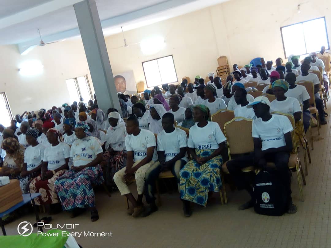 fnfi_togo's tweet photo. En cours a Dapaong, une formation en renforcement de capacités organisationnelles des bureaux cantonaux, préfectoraux et du bureau régional Savanes de la Fédération des Bénéficiaires des Services Financiers #FEBESEF.
#TogoFirst
#Denyigban https://t.co/QZEhgjyFNh