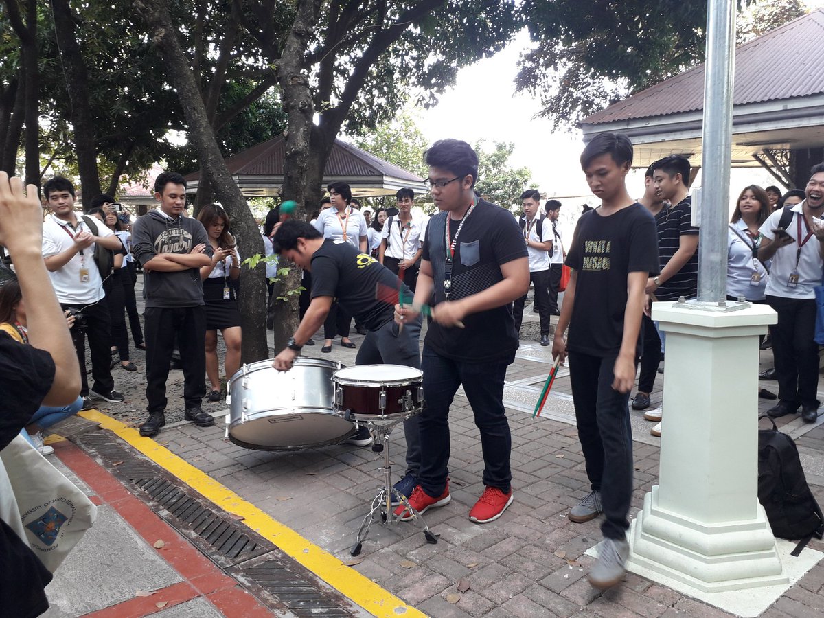 ustcfadsc's tweet photo. Presenting our new CFAD Drumline team! ❤💚 #CfadActivate https://t.co/OXdul57u6l