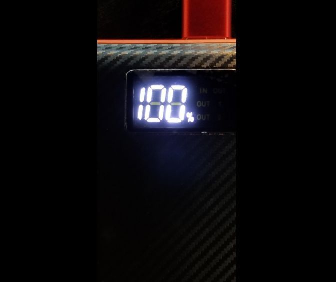 MyHonestReview's tweet photo. Portable Charger- 24000mAh #review #reviews https://t.co/rmrjCYxkAR https://t.co/mD4UYQ8cUH