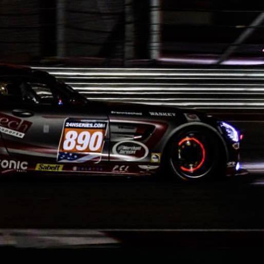 ChapmanDucote's tweet photo. Nothing cooler then glowing brakes at night, especially on hour 23 of a 24 hour race. #p2 #keeppushing https://t.co/Vt5k1XWc6B https://t.co/ppWKE3NnCN