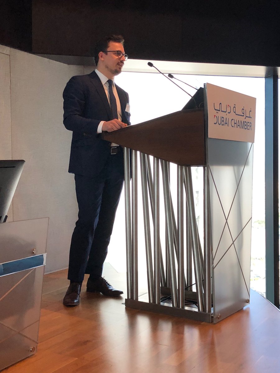 chainstep's tweet photo. @ottoklemke presents @NautilusLog at the #Dubai_Chamber. #Hub_goes_Dubai @HubLogHH https://t.co/MOEiG5F9oI