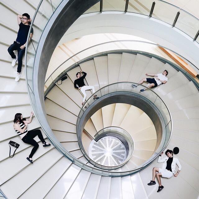 IsskndarAriffin's tweet photo. Kalau ada yang nak berjalan-jalan 💼 hujung tahun ni, boleh la singgah Bank Negara Malaysia Museum and Art Gallery ni terletak di Sasana Kijang , Kuala Lumpur. Bangunan ni memang cantik &amp; memang moden. Bank Negara memang labur banyak duit 💰untuk buat muzium ni. https://t.co/1AUcgd0U9G