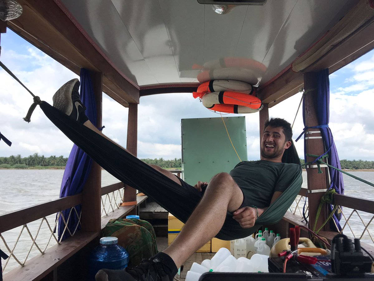 GeomorphicJosh's tweet photo. I've found a new and improved way to see out the long ADCP tracks - this makes them so much more enjoyable! #RockAByeBaby #Mekong #Rameses #TeamADCP https://t.co/xLkU0XNzox