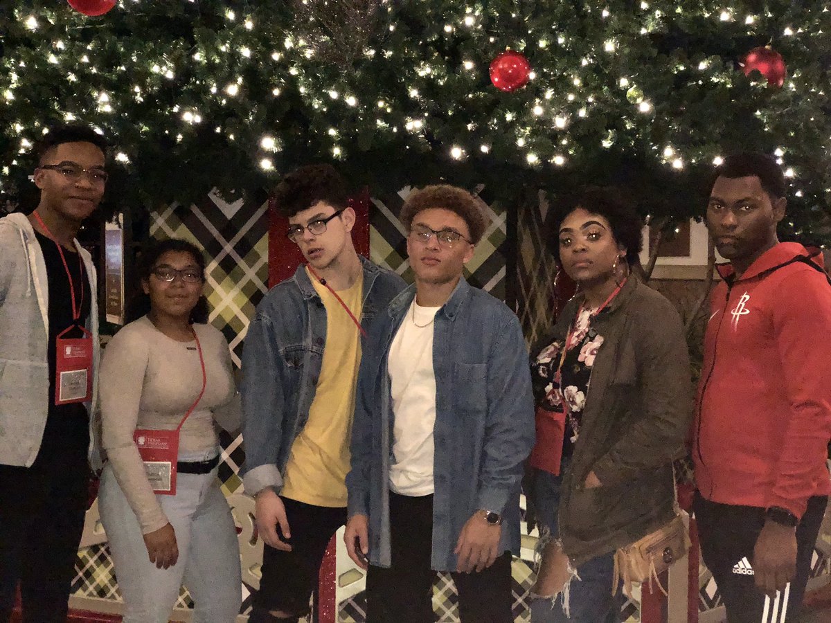 NSSHTroupe1639's tweet photo. #texasthespian2k18 🎭 https://t.co/fedcNJeY1j