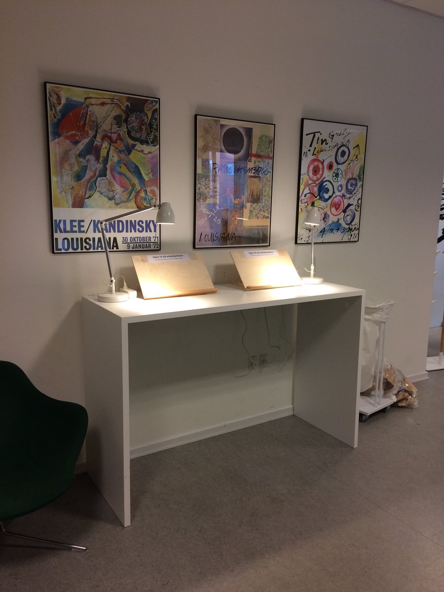 soerenelle's tweet photo. På falderebet, inden jeg den næste uges tid skifter identitet til @AUlibrarian - et billede af et hurtigt svar på et studenterønske om stå-arbejdspladser på læsesalene... https://t.co/Pmd9HfLoVB