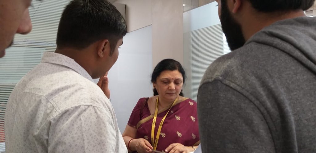 Today under the guidance of <a href="/BJYM4Mumbai/">BJYM MUMBAI</a> President.Shri.@mohitkamboj_bjp ji visited Ghanshyamdas Saraf College and spoke to their Principal Bhavna Vaidya Madam. She ensured maximum participation for the <a href="/cmchashak/">CM Chashak</a>