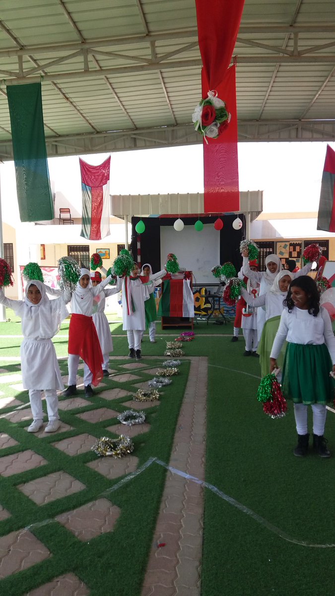 baad3s's tweet photo. الاحتفال بالعيد الوطني ٤٨المجيد 
تضمن
فقرة الفريق الموسيقي إشراف أ/ هناء
فقرة فرقة المرشدات إشراف أ/ نافجة الحولحول الوطني إشراف أ/موزة وأ/أفراح الرحبية
الأوبريت الشعري إشراف أ/ موزة 
الفقرة الرياضية إشراف أ/ طيف
استعراض صف ٩ إشرا�� الطالبة  رويده
عرض إلكتروني إشراف أ/أفراح الرحبي https://t.co/kg2K0OAb7F