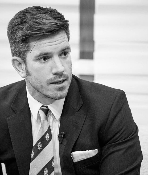 BrianWoodMC's tweet image. “You may have to fight a battle more than once to win it.”
#mondaymotivation #resilience #doublecrossed