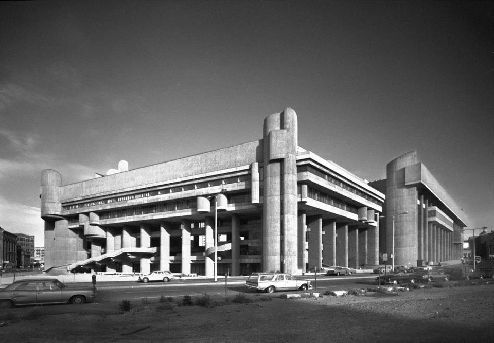Speedmaster72's tweet photo. #BrutalMonday
Government Service Center, construido en 1971 en Boston (Massachusetts), obra de Paul Rudolph. https://t.co/PLjbbfrtqM