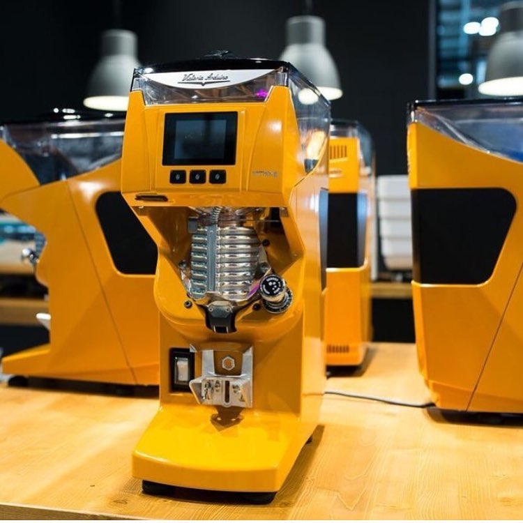 victoriaarduino's tweet image. #Mythos2 allows baristas to choose speed settings for each coffee. A true blessing for an accurate barista!#VictoriaArduino