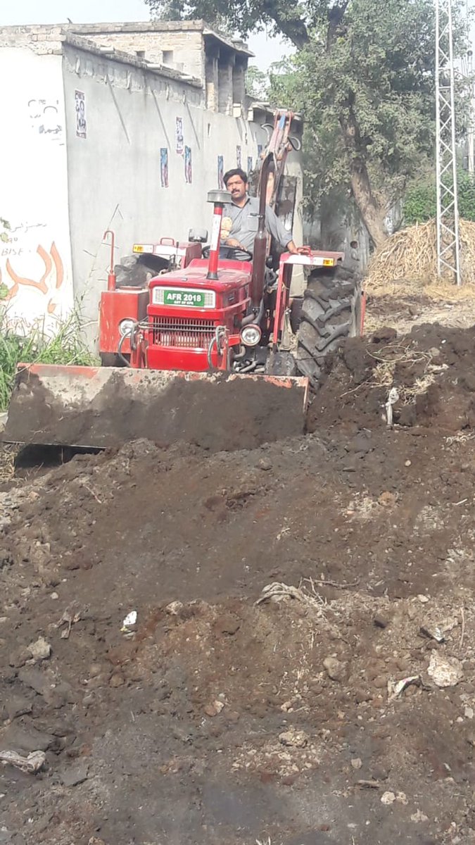 TMAMARDAN1's tweet photo. Clean and Green Pakistan Campaign is underaway in mardan https://t.co/22iMyA75vh