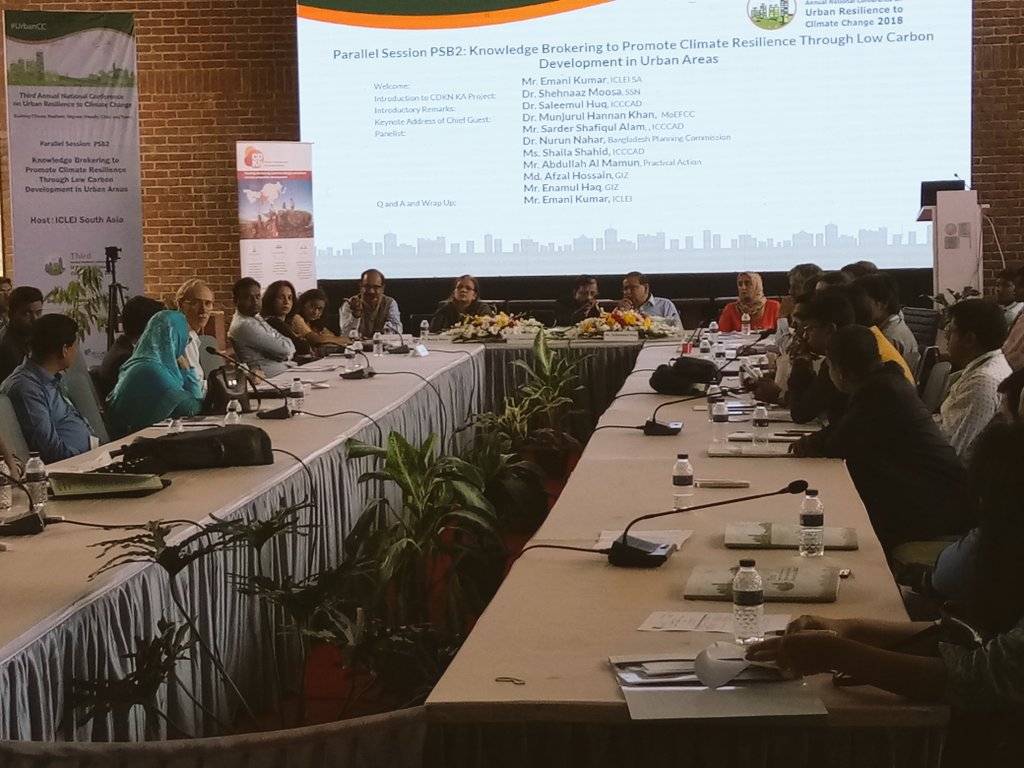 ICCCAD's tweet photo. Very interactive Knowledge exchange parallel sessions titled "#KnowledgeBrokering to #PromoteClimateResilience Through #LowCarbon Development in #UrbanAreas hosted by @ICLEISouthAsia at 3rd #UrbanConference @ICCCAD @SaleemulHuq @shailashahin https://t.co/2n7g36e3b5