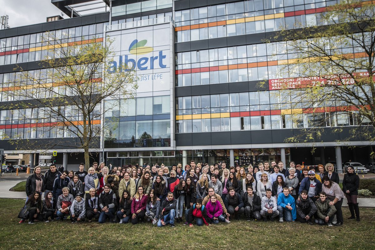 Letos jsme uspořádali již třetí ročník #OpenDay pro učně z celého Česka. Na naši pražskou centrálu se sjela více než 💯žáků a učitelů z téměř dvou desítek českých a moravských učilišť, kteří měli jedinečnou příležitost seznámit se s chodem centrály, obchodů i distribučních center