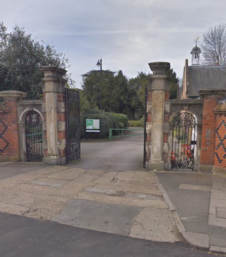 peterogermorris's tweet image. A great way to start the week on Monday morning - we’ve been appointed on a project in Brentford. I do like Mondays! #localarchitect #architect #findanarchitect #findmeadesigner petermorrisarchitects.com