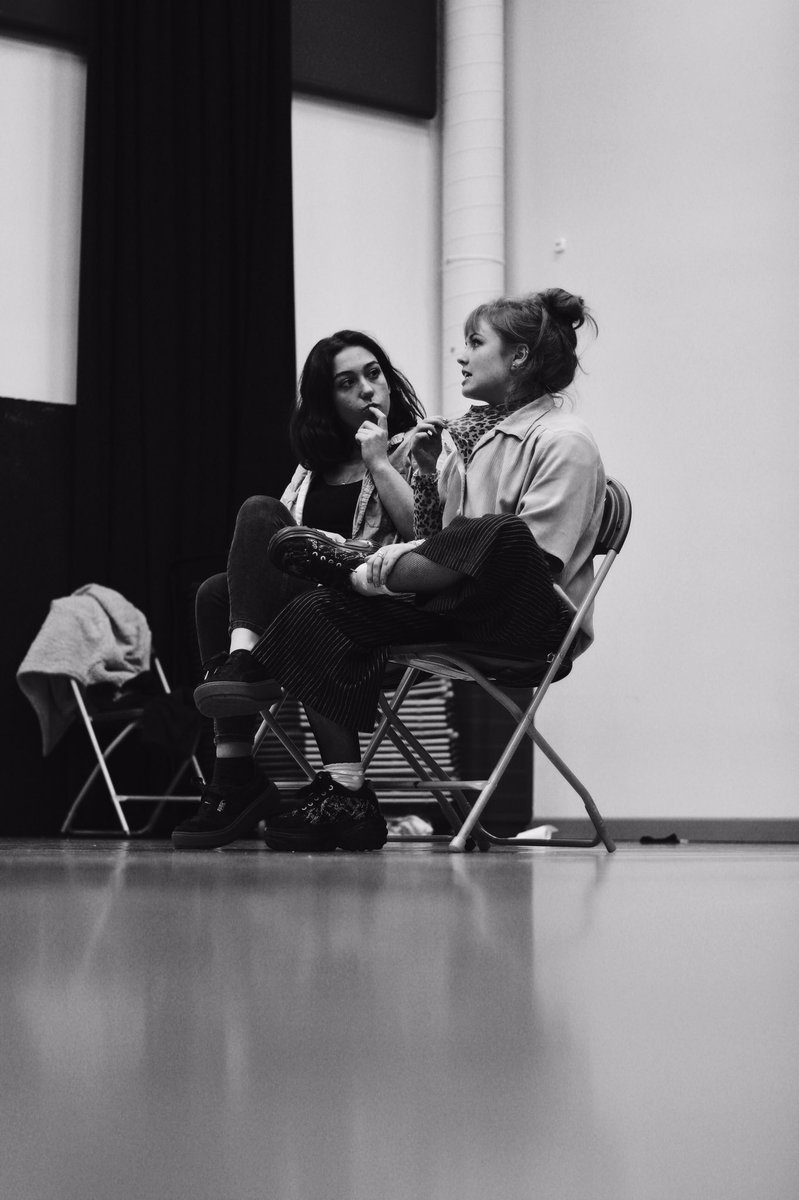 LAHface's tweet photo. Myself &amp; the impossibly brilliant @KatAStevens have partnered w/ @Naomi__Turner &amp; the @exeter_phoenix to deliver 2 very special wkshops beginning this w/e. Amidst our creative chaos we rarely get to deliver side by side these days; come &amp; make some magic ✨https://t.co/TUhLRIdcTy https://t.co/3Ozt3V7zAy