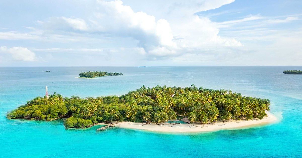 areavan's tweet image. Vamos a soñar, ahora que llega el mal tiempo...Playas con estilo donde escapar del frío en 2019 buff.ly/2BeOvid vía @CNTravelerSpain