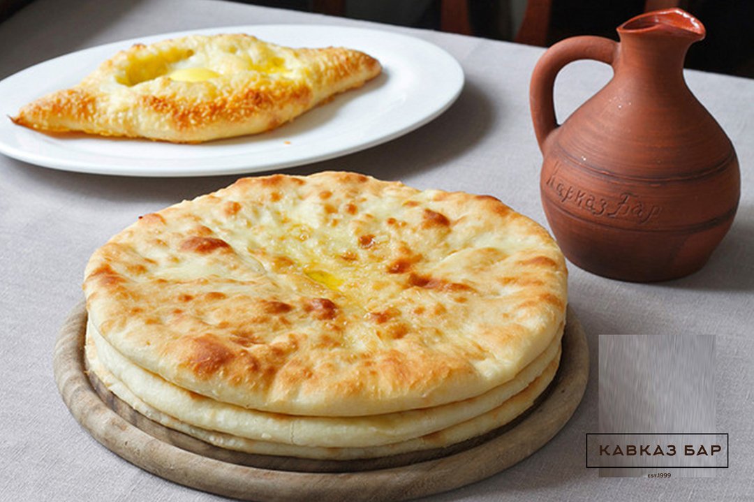 кухня осетии. национальная кухня северной осетии. осетинский стол. кухня осетии.