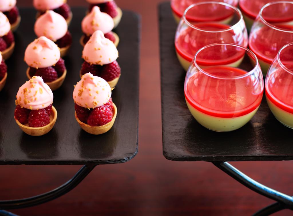Commencez bien la semaine avec ces délicieuses gourmandises  #hyattpariscdg

Have a good start of the week with these delicious sweets #hyattpariscdg