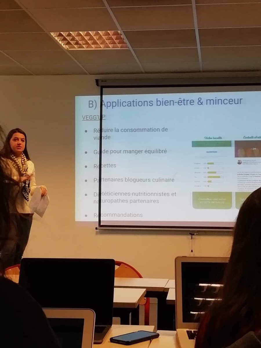 LeaPouget's tweet photo. Comment réduire sa consommation de viande ? 😌
#veggup #foodtech #arnaultchatel 
#transfonum #efap @jadeppinder 👌🏻 https://t.co/vVrSNcSl0J