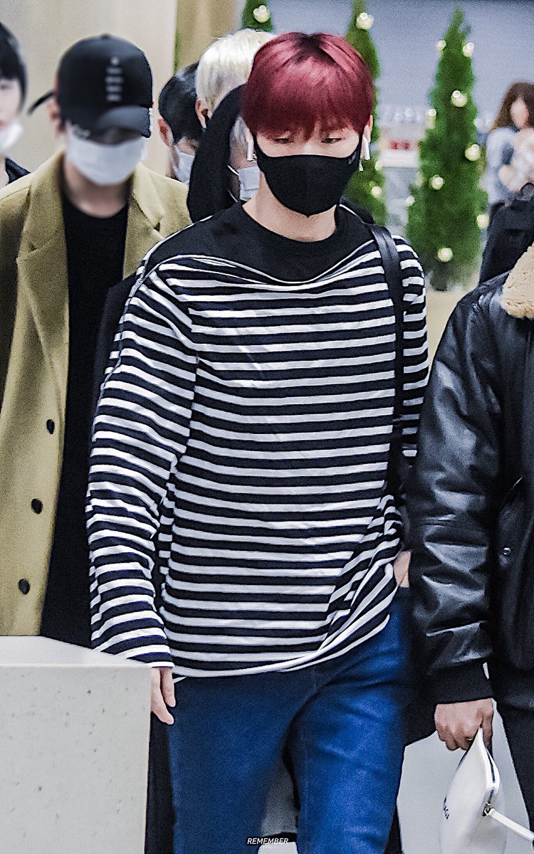 REMEMBER_1996's tweet photo. 181118 ICN Arrivals 🐶❤

#강다니엘 #워너원 #kangdaniel #wannaone #WannaSpringBreeze https://t.co/rd0SpkZlKJ