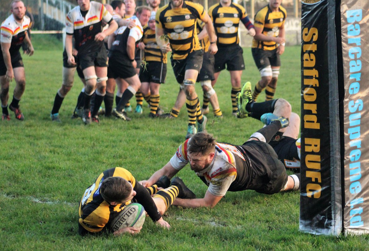 Pic Of The Week: Dan Mills scores for Stafford in a close game against Crewe &amp; Nantwich 💛🖤