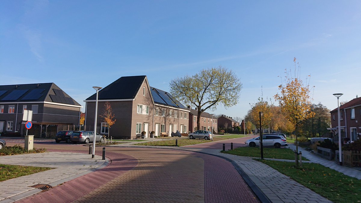 Martijn_Linde's tweet photo. Nieuwbouw van 8 Sociale huurwoningen all electric, geen gas, opgeleverd en naar volle tevredenheid in gebruik door bewoners, echt een mooi voorbeeld project geworden voor woningbouwverenigingen https://t.co/fwl63wyPWR