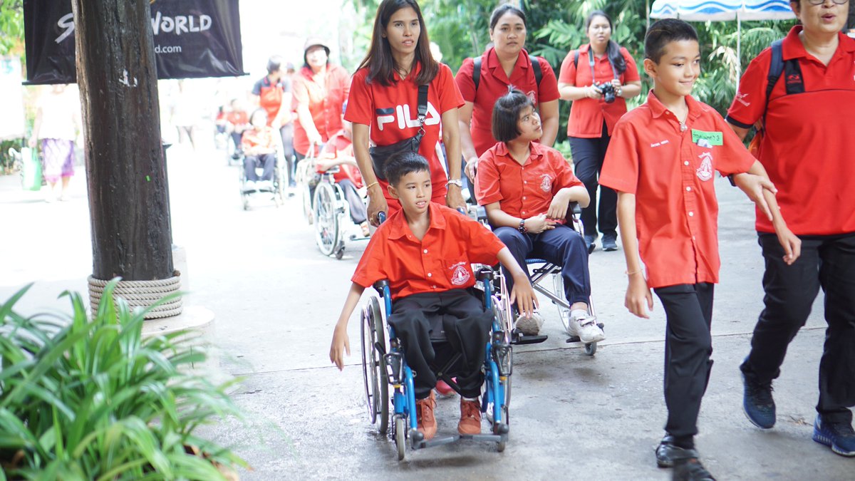 TheX2Group's tweet photo. X2 Group had an opportunity to sponsor and participate in a fun day out with handicapped and underprivileged children. Such a priceless moment to see the smile and enjoyment of these special kids in Safari World, Bangkok. #logistics #logisticsnetworks https://t.co/kLHU1Qbbrr