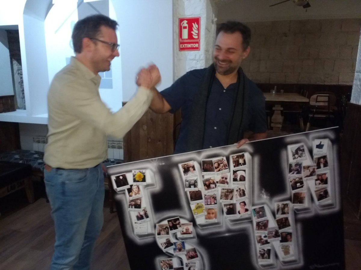 GabachoExpress's tweet photo. @imalbertoalonso Happy birthday mon ami!
#SWNNx Thank you for the awesome night on Saturday. https://t.co/6N3wUw7oOg