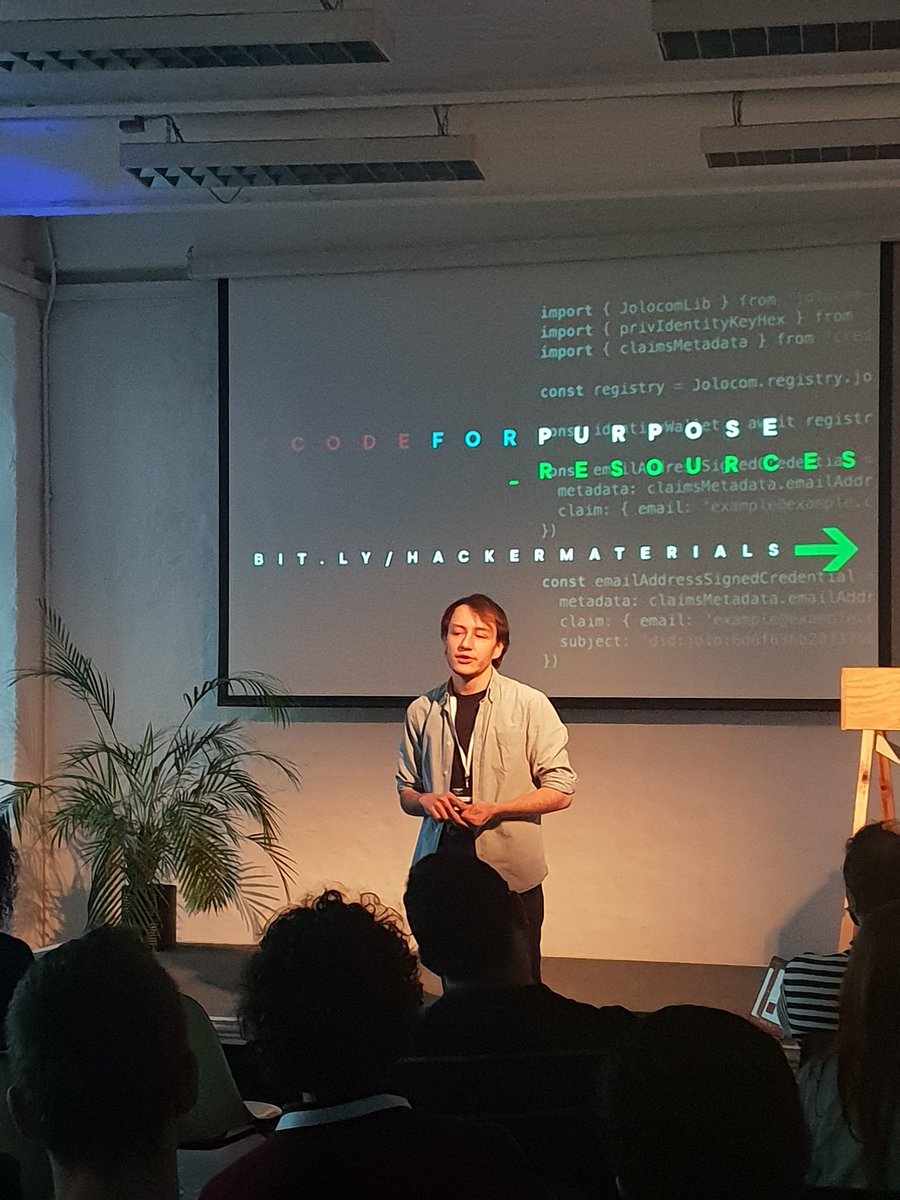 itsNataschaBerg's tweet photo. Here we go! #codeforpurpose with @Eugeniu_R with a quick insight into self sovereign identity @GETJolocom. https://t.co/3B7pgKoJt7