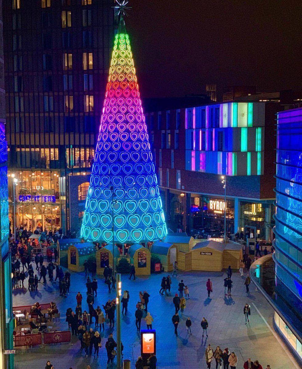 We are LOVING your christmassy photos of Liverpool 😍🎄

Make sure you use #MyLiverpoolChristmas and we'll share them across our social channels ✨

📸: stukime &amp; abdulziz1988 on IG
