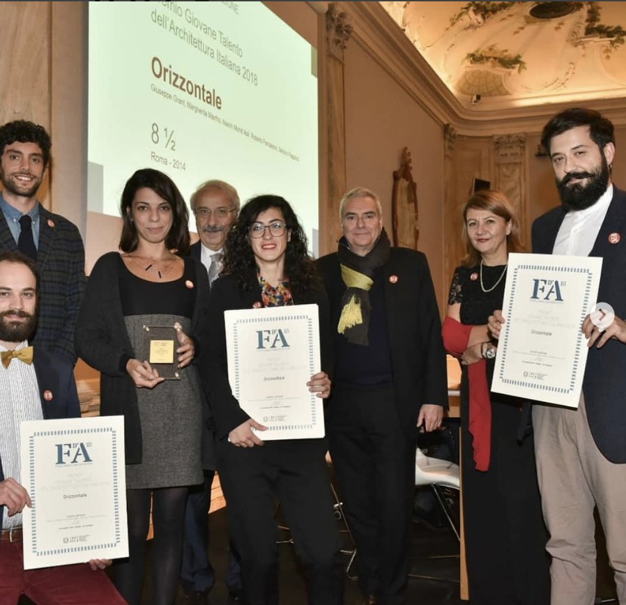 #festadellarchitetto2018 - <a href="/orizzontaleRM/">orizzontale</a> ha vinto il “Premio #Giovanetalento dell’Architettura italiana” con Progetto 8 ½ situato a Roma.

Il progetto consiste nella costruzione mobile di uno spazio pubblico. #architettiriomani

Ph. by <a href="/cnappc/">CN Architetti PPC</a>