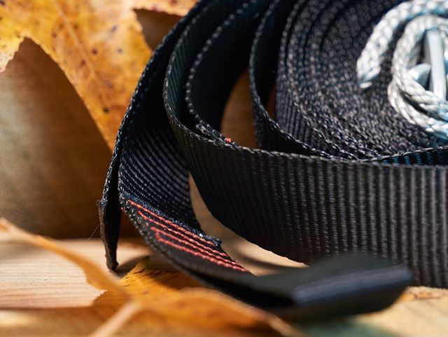OutGearRec's tweet image. Our straps are made of quality 1in polyester webbing. We finish the suspension system with a cinch buckle and Amsteel loop for full adjustability. Each strap can support up to 500lbs. Hang with confidence! #hammocksuspension
