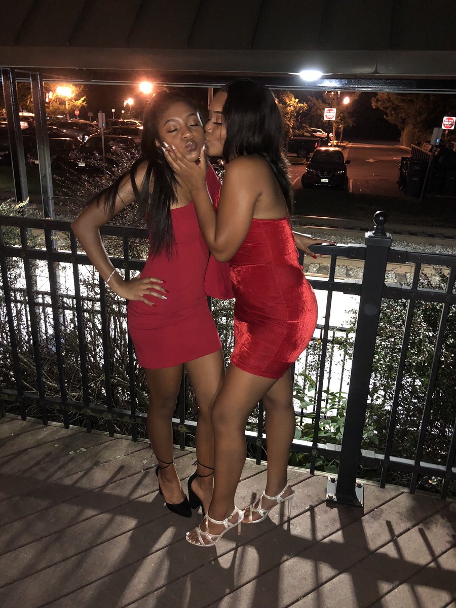 pootiieetang's tweet photo. a little toss back to homecoming 💗 #hoco2k18 https://t.co/jZCTxio3yH