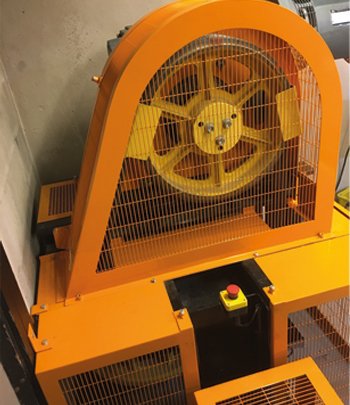 Do you have adequate #machineguards in your lift machine room? If not, maintenance technicians can be exposed to unacceptable risks. Find out more at machinesafety.co.uk/products/lift-…

#riskassessment 
#machinesafety 
#machineguarding 
#passengerlifts 
#elevators