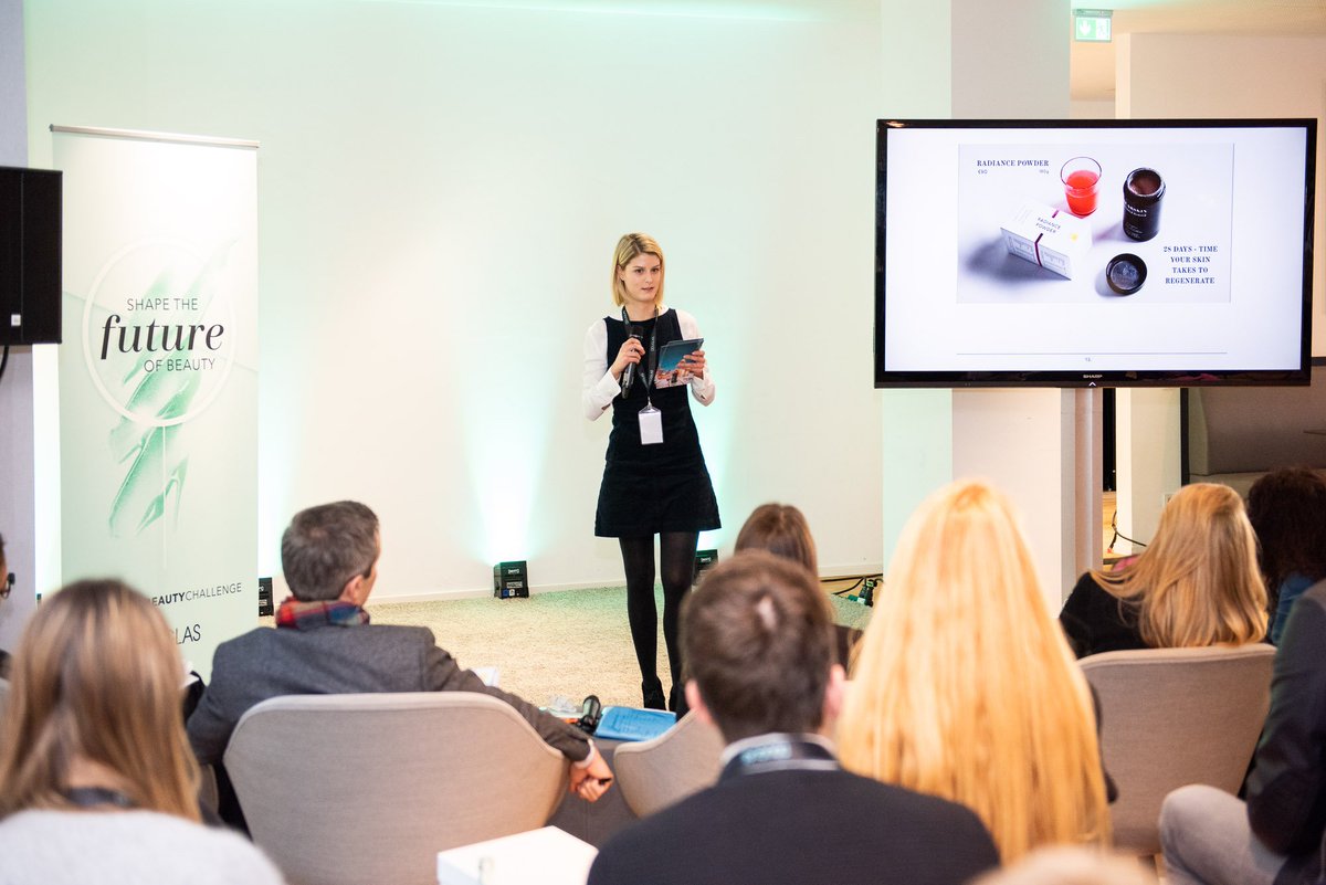 TMuellerDouglas's tweet image. We listened, learned and tested over the last couple of days and we definitely had a lot of fun! Congratulations to the winners of our #FORWARDBEAUTYChallenge. Stay tuned to see how #Douglas will shape the future of beauty with KLARSKIN, BEARS WITH BENEFITS and SKIN MATCH.