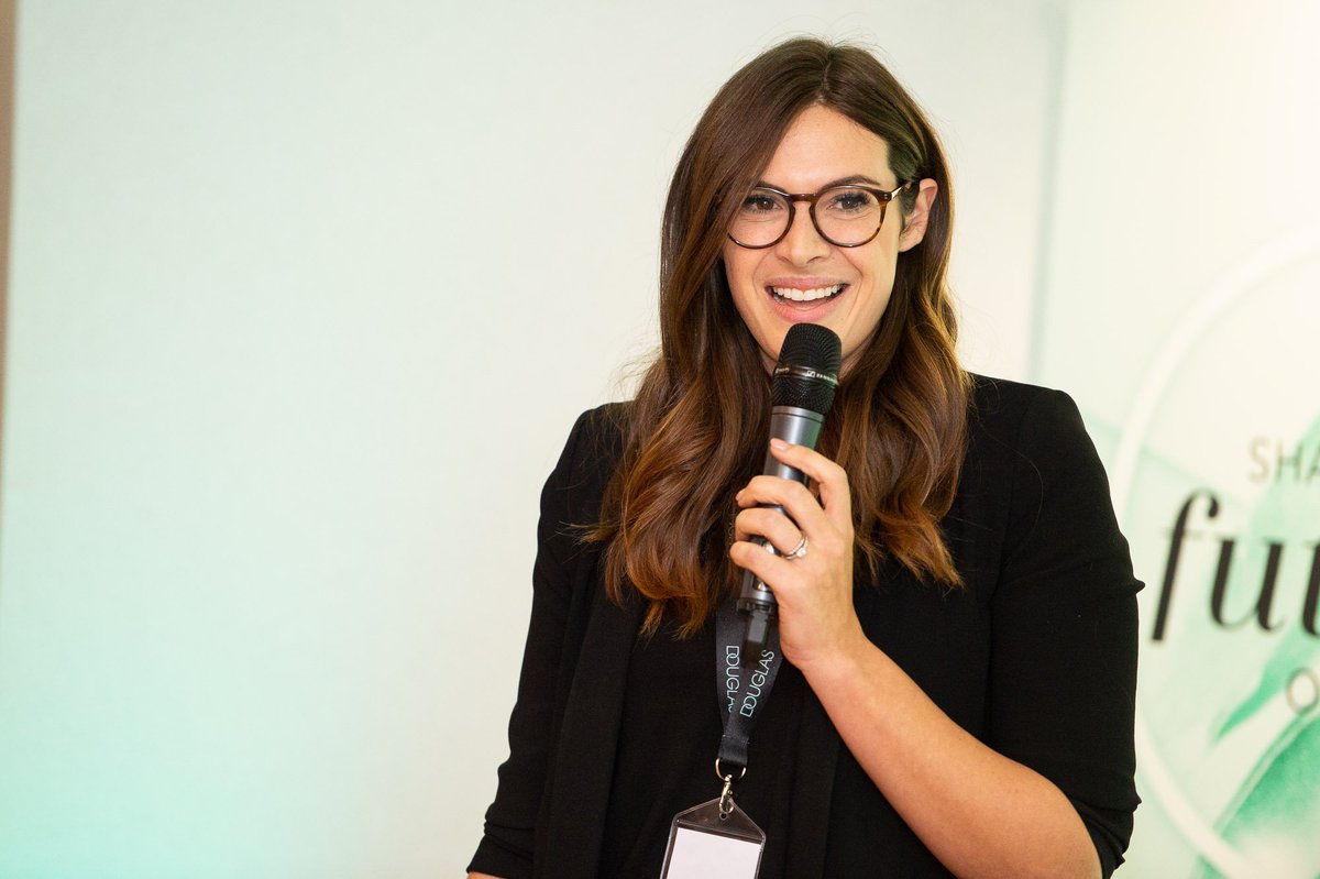 TMuellerDouglas's tweet image. We listened, learned and tested over the last couple of days and we definitely had a lot of fun! Congratulations to the winners of our #FORWARDBEAUTYChallenge. Stay tuned to see how #Douglas will shape the future of beauty with KLARSKIN, BEARS WITH BENEFITS and SKIN MATCH.