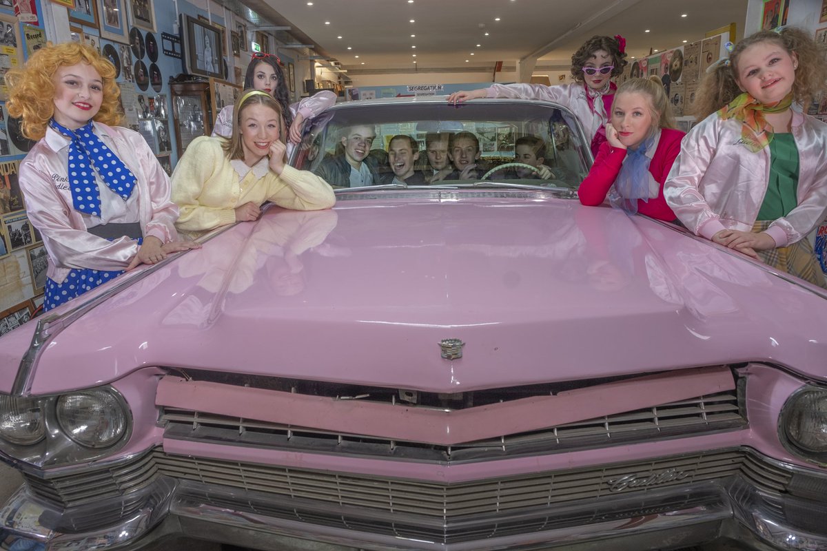 🎭 Gwelwch y pobl ifanc yn actio allan 'Grease' | See the Young Un's of Llangollen Operatic Society take on Grease bit.ly/2zX1FhP 14th - 16th Februrary 2019 #FindYourEpic #NorthEastWales #Llangollen #DiscoverNorthWales