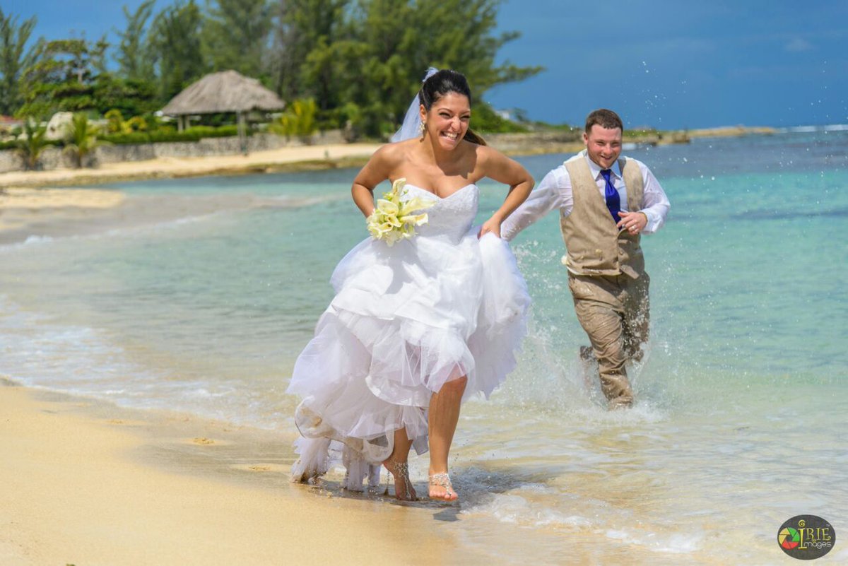 Irieimagesja's tweet photo. Help us caption this shot :). 
#trashthedress #weddingshoot #Irieimages #jamaicanphotographer #destinationwedding https://t.co/rrEK85oifM