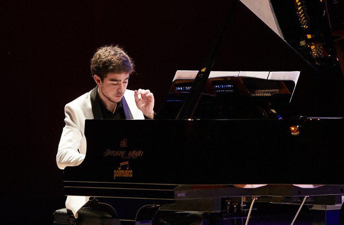 <a href="/PedroLopezSalas/">Pedro López  Salas</a>, ganador del Concurso de Piano 🎹 de Juventudes Musicales de Albacete (2017), hoy en Sevilla
📅Lunes 19 Nov
🕗20:00h
📍Pabellón de Juventudes Musicales (Parque M Luisa)
Toda la info en jmsevilla.com
