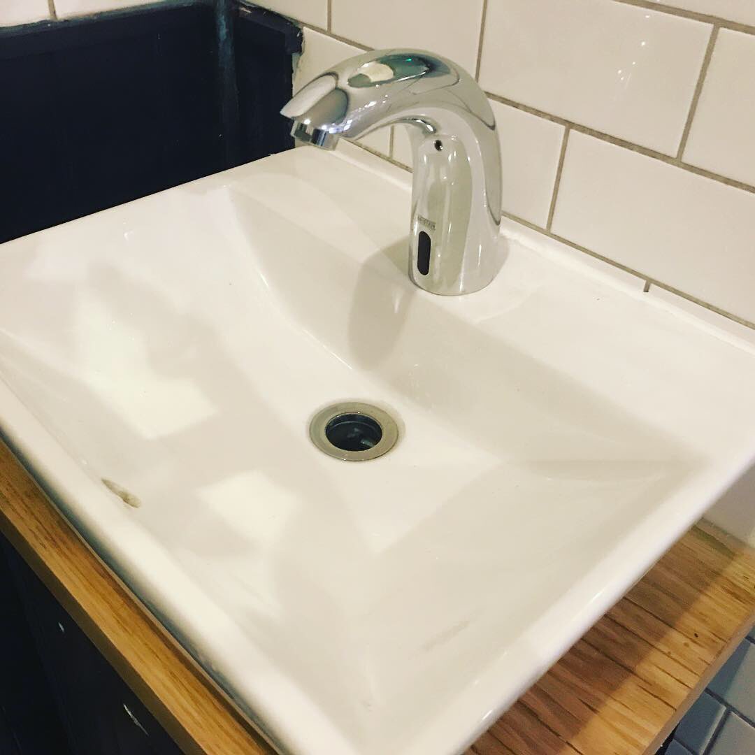 Commercial services: Nice little Job carried out last Friday to Broad Face pub in Abingdon. Replacement lever tap for new Bristan sensor tap.