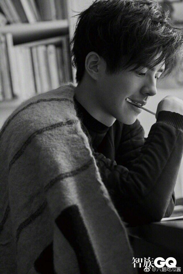 liuhaoran_turbo's tweet photo. 열허분 好久不见!!!!!! 저 오랜만에 와써요^_ㅠ 졸시 통과하고 왔읍니다.. 열활동 다시 시작할게요 방갑게 맞아주세여❤️ https://t.co/ym61css7R6