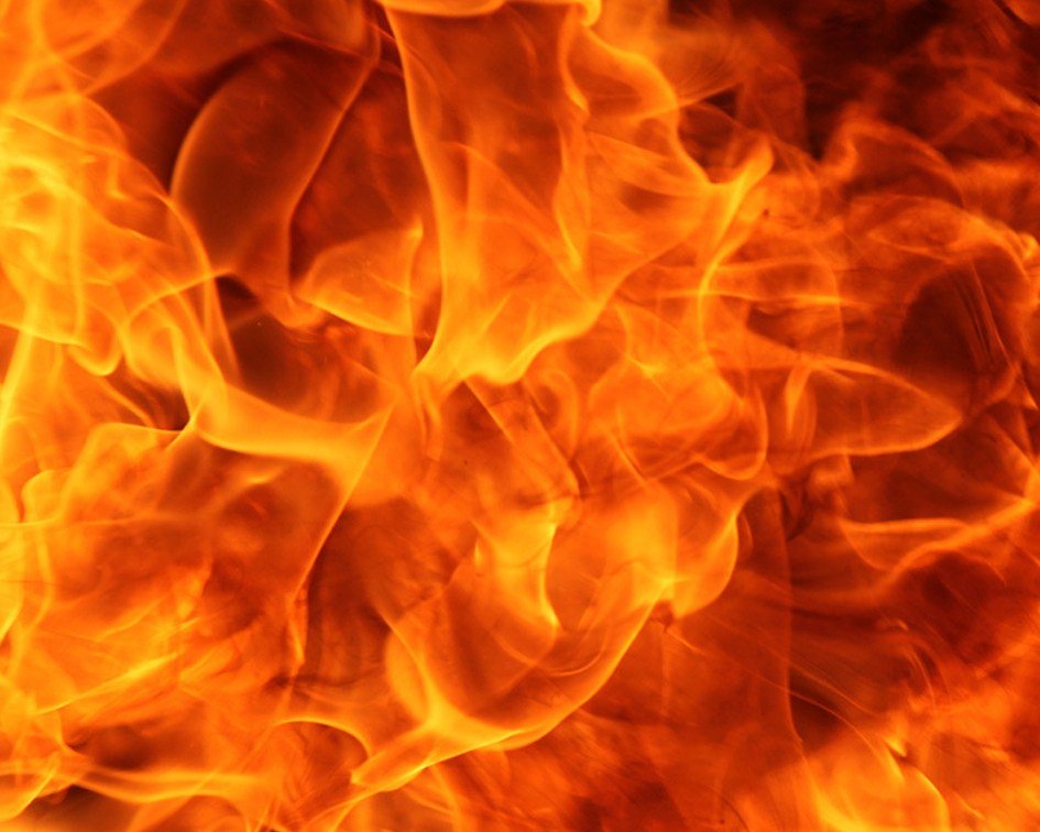 Cameroon Ceo Les Flammes C Est Pour L Enfer Et Non Nos Usines T Co Enlvq9pisz