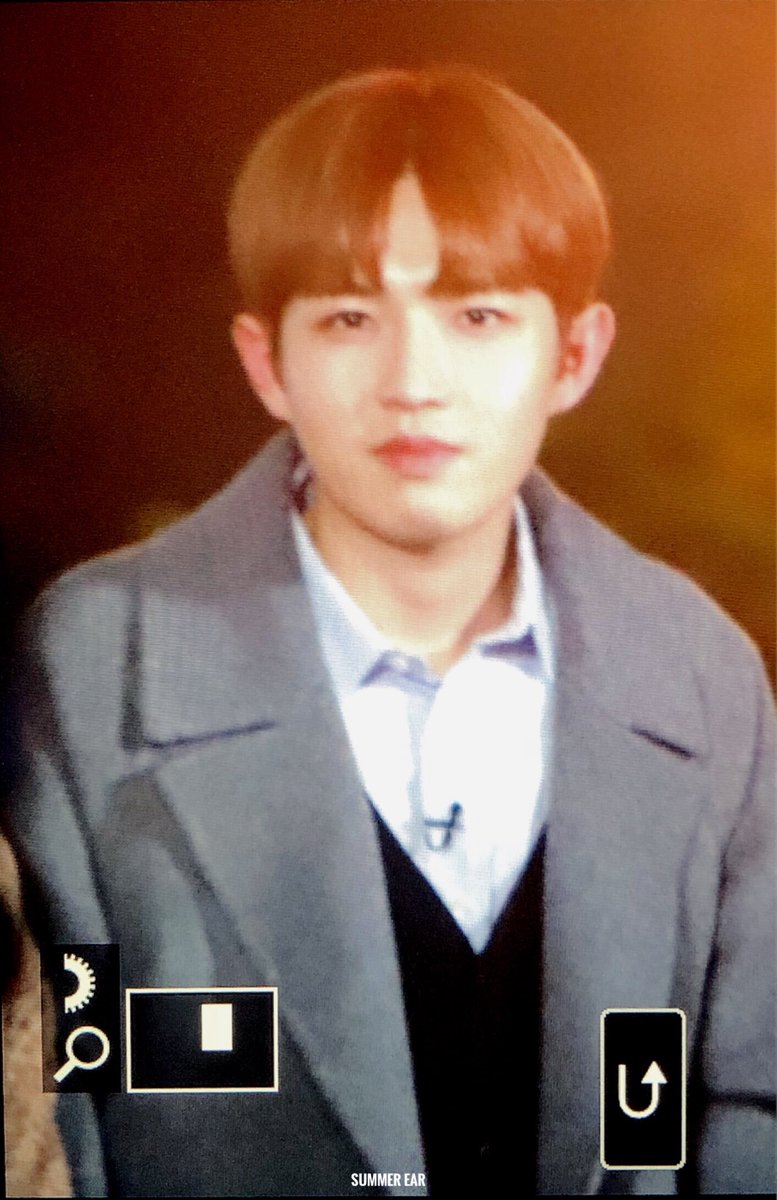 홍대 김재환 프리뷴데 표정이 집 보내주세요 하는거같앜ㅋㅋ | 인스티즈